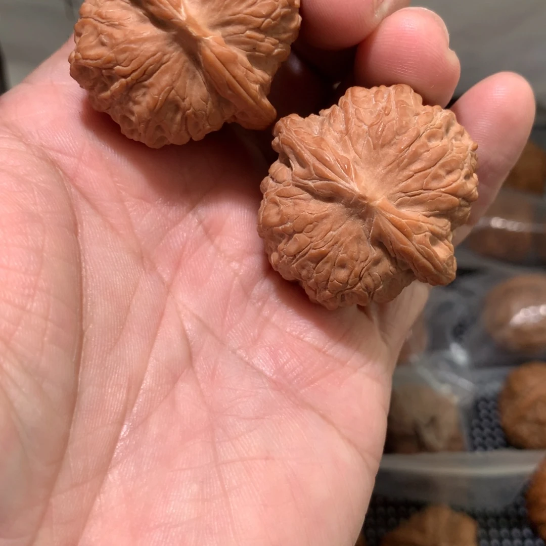 把件文玩核桃血麒麟