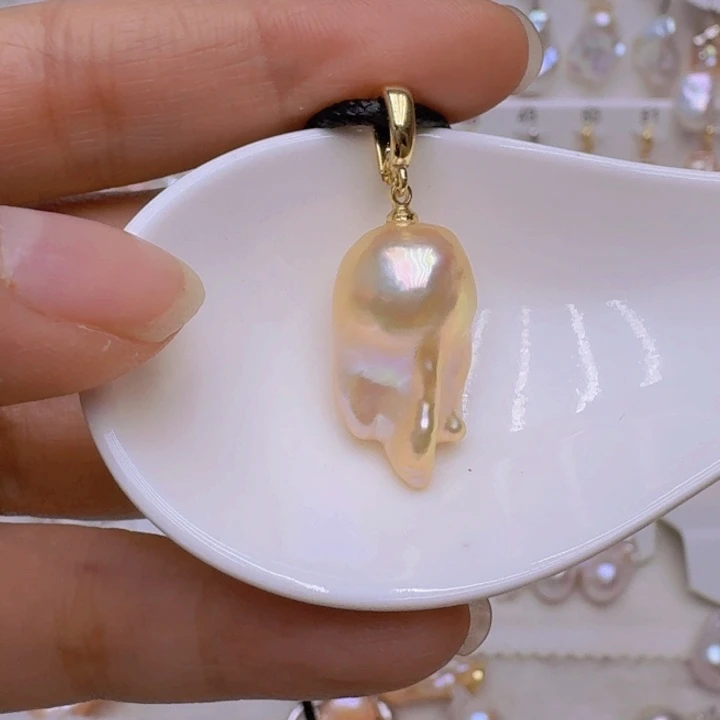 颈饰淡水珍珠未镶嵌