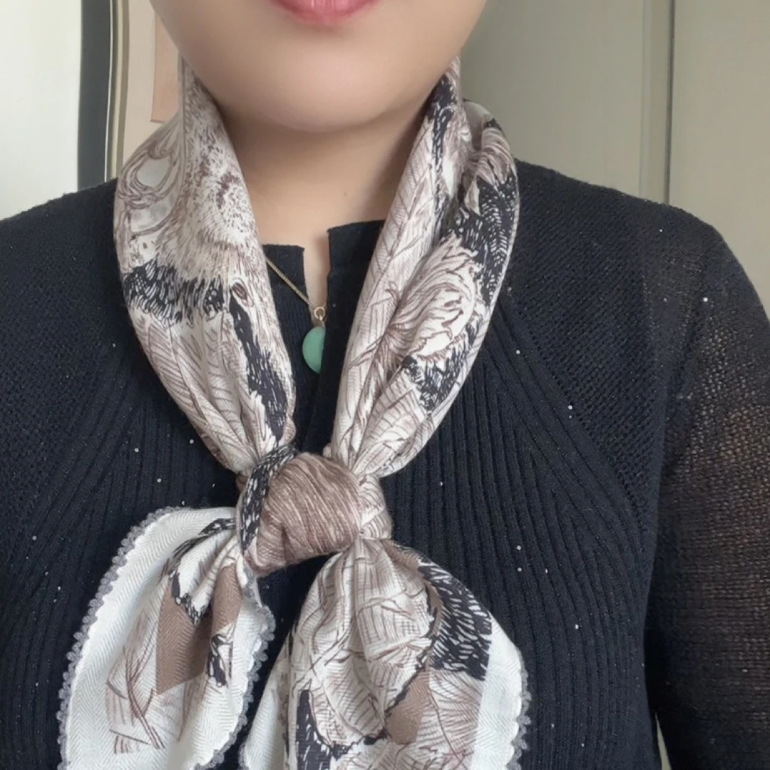 高订钩花边版桑蚕丝羊毛中方巾70%羊毛30%桑蚕丝双面异色65cm方巾