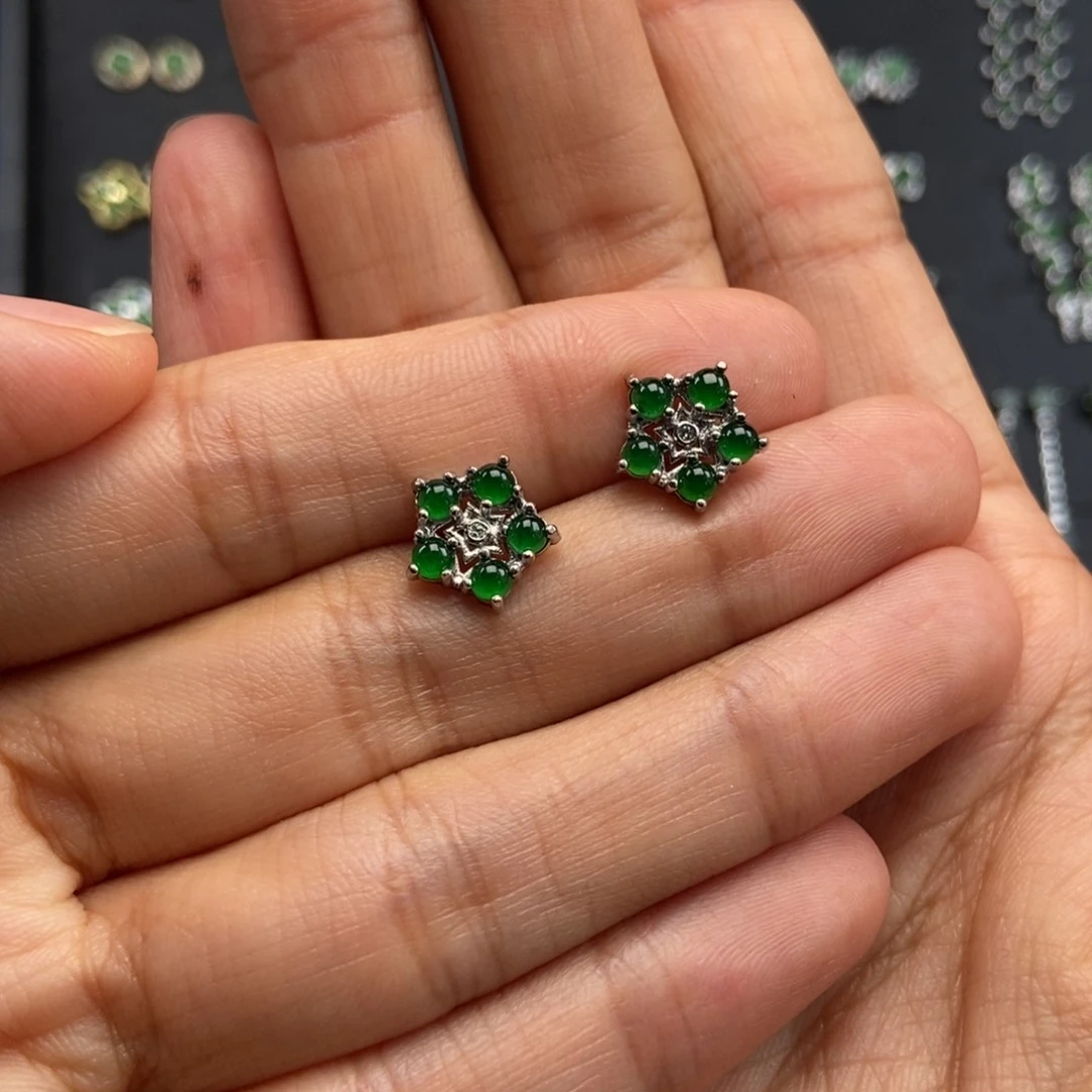 1***将翡翠银S925镶嵌耳饰