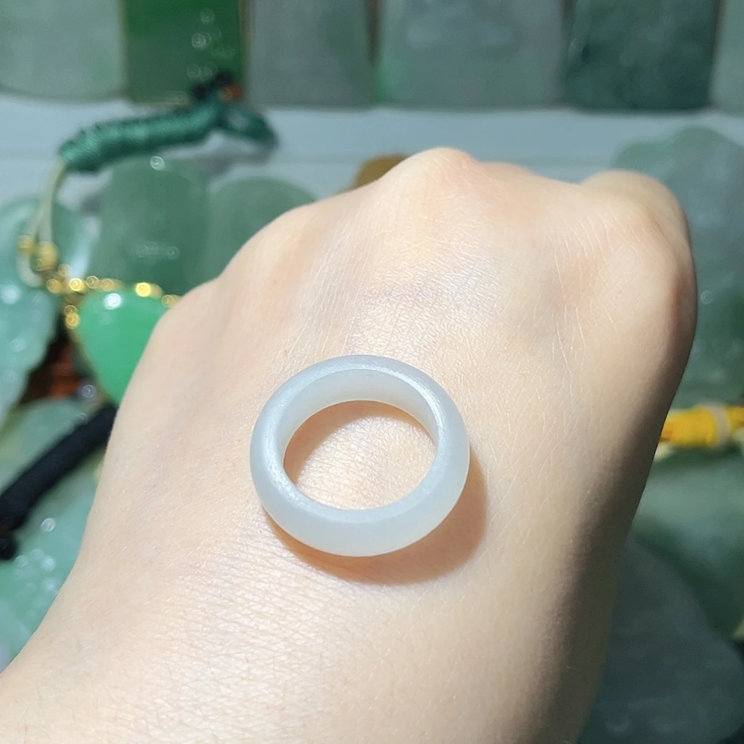 翡翠未镶嵌颈饰天然翡翠