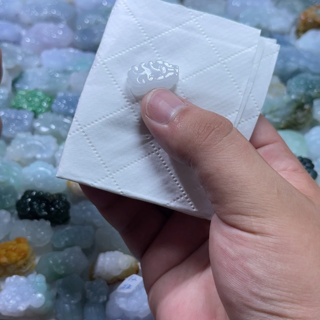 翡翠未镶嵌颈饰天然