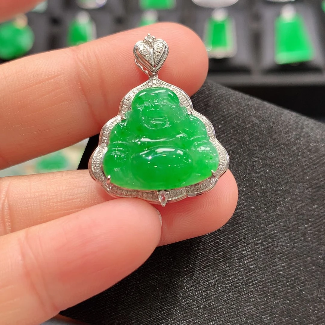 翡翠颈饰18K金镶嵌佛公