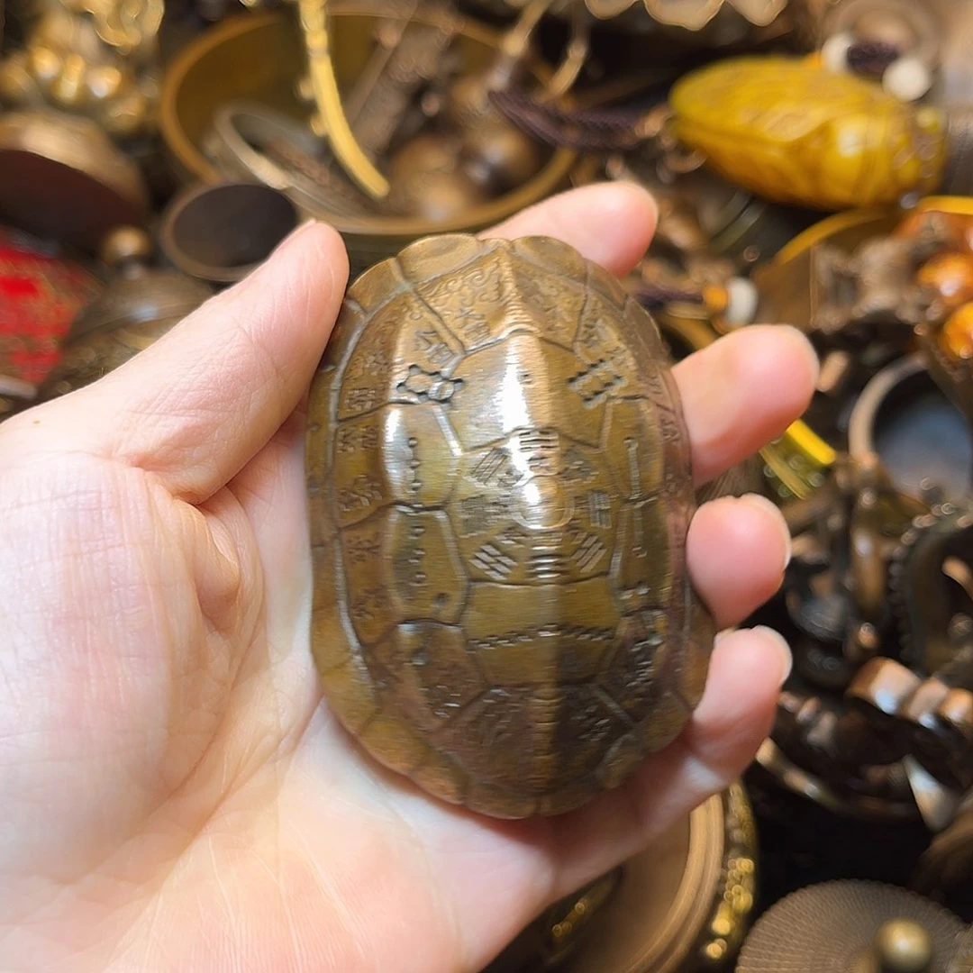 精美铜器工艺品等