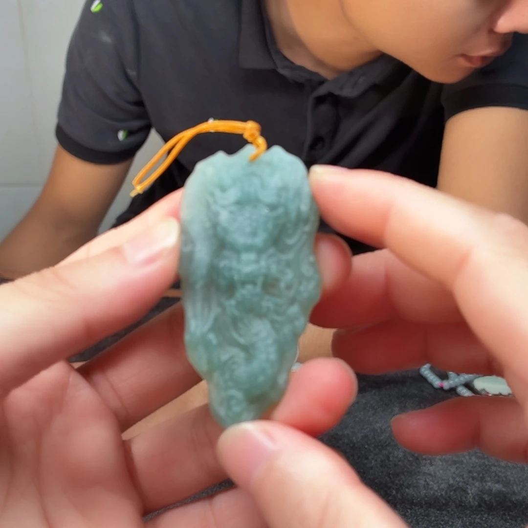 未镶嵌定制翡翠龙牌
