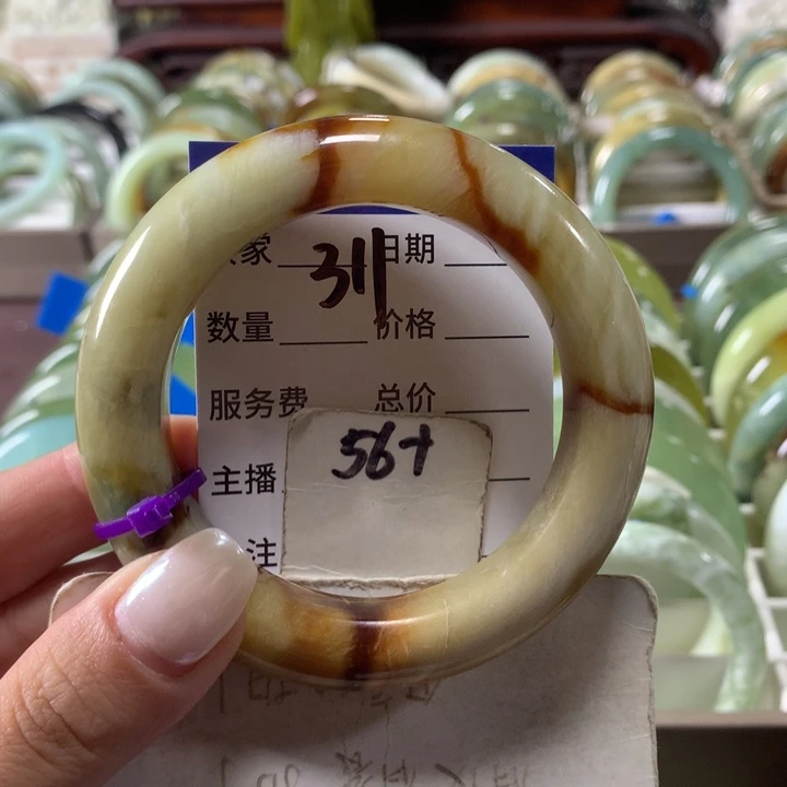 蛇纹石玉未镶嵌手镯311