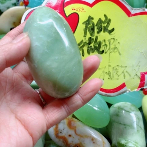 蛇纹石玉未镶嵌手把件