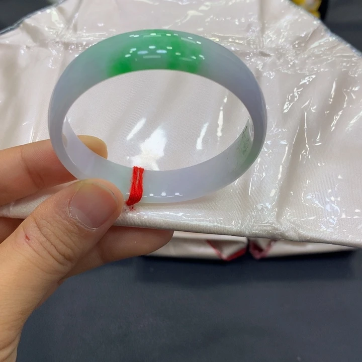 翡翠未镶嵌手镯翡翠29