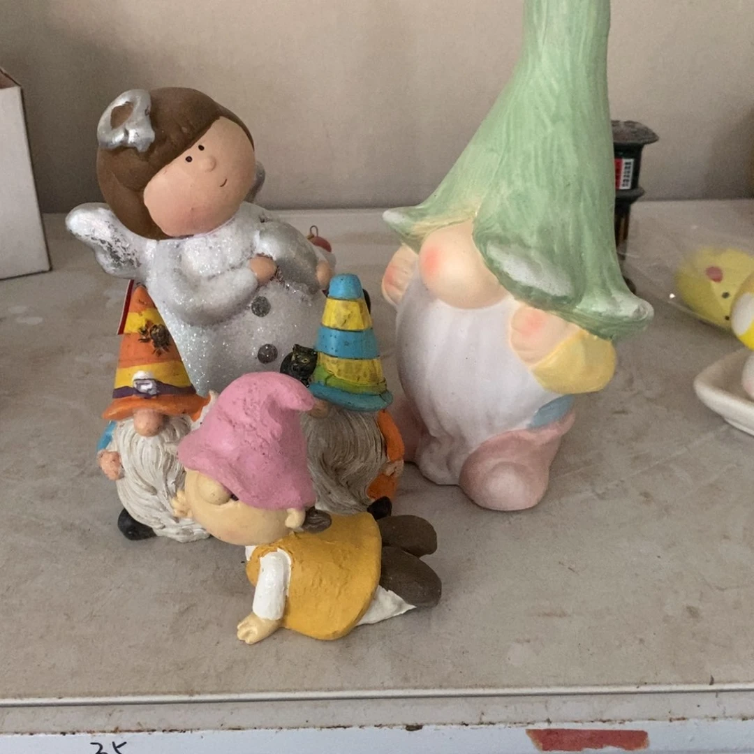 摆件周***姐瑕疵摆件，满