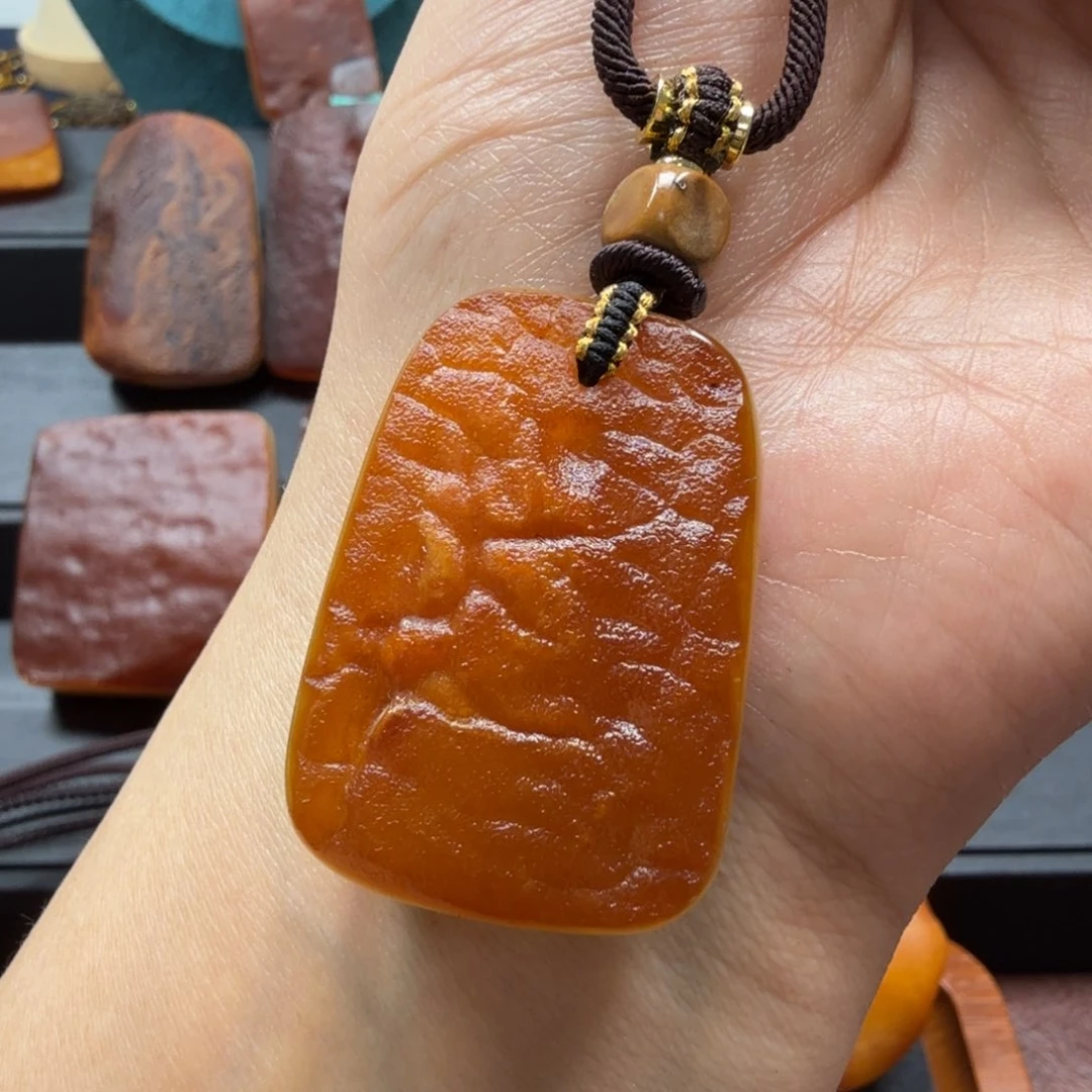 琥珀吊坠(赠链)未镶嵌