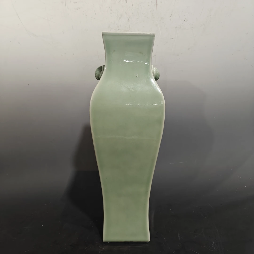 A民国 青釉双耳四方尊口径约10 高度45.2