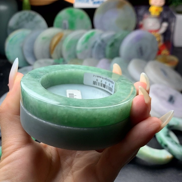 定制翡翠手镯未镶嵌