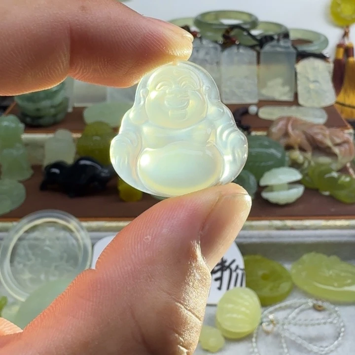 未镶嵌蛇纹石玉颈饰