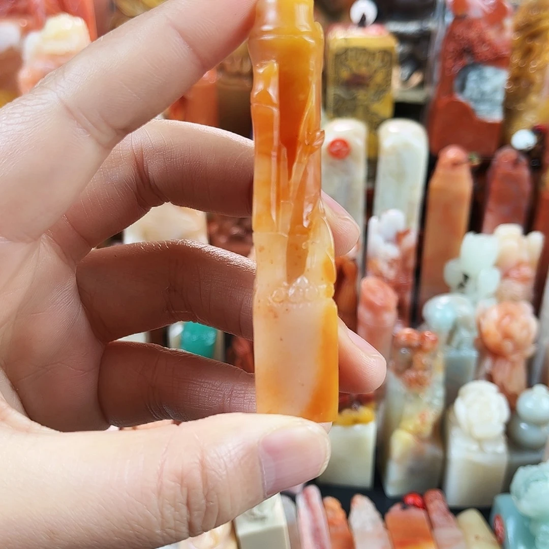 寿山石印石L****?1。    00000。