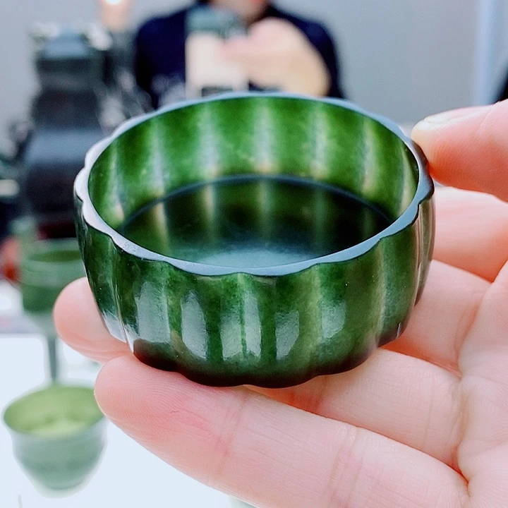 和田玉（青玉）未镶嵌把件