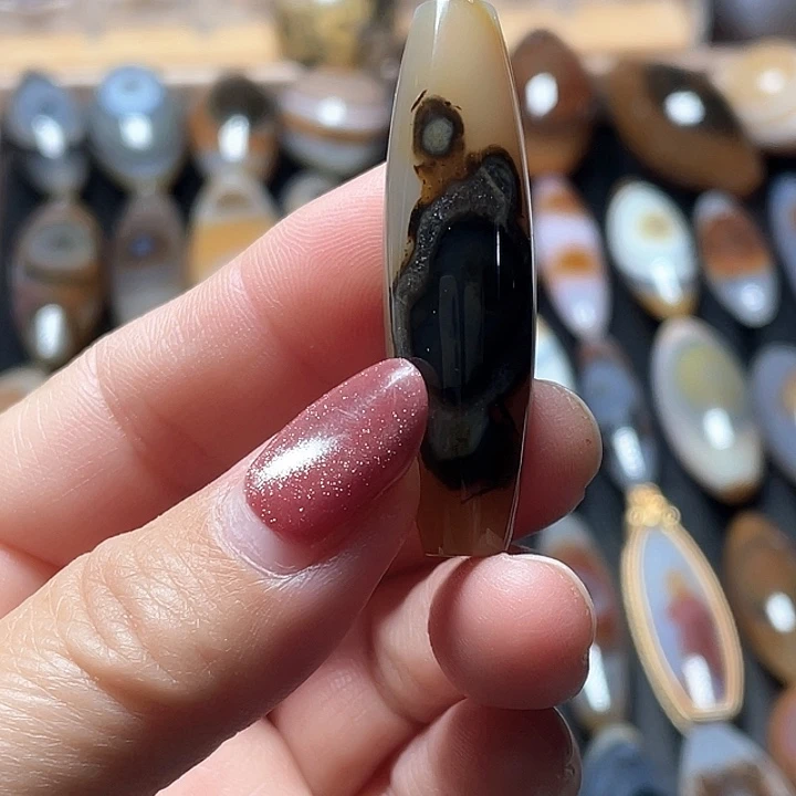 玛瑙/玉髓未镶嵌颈饰