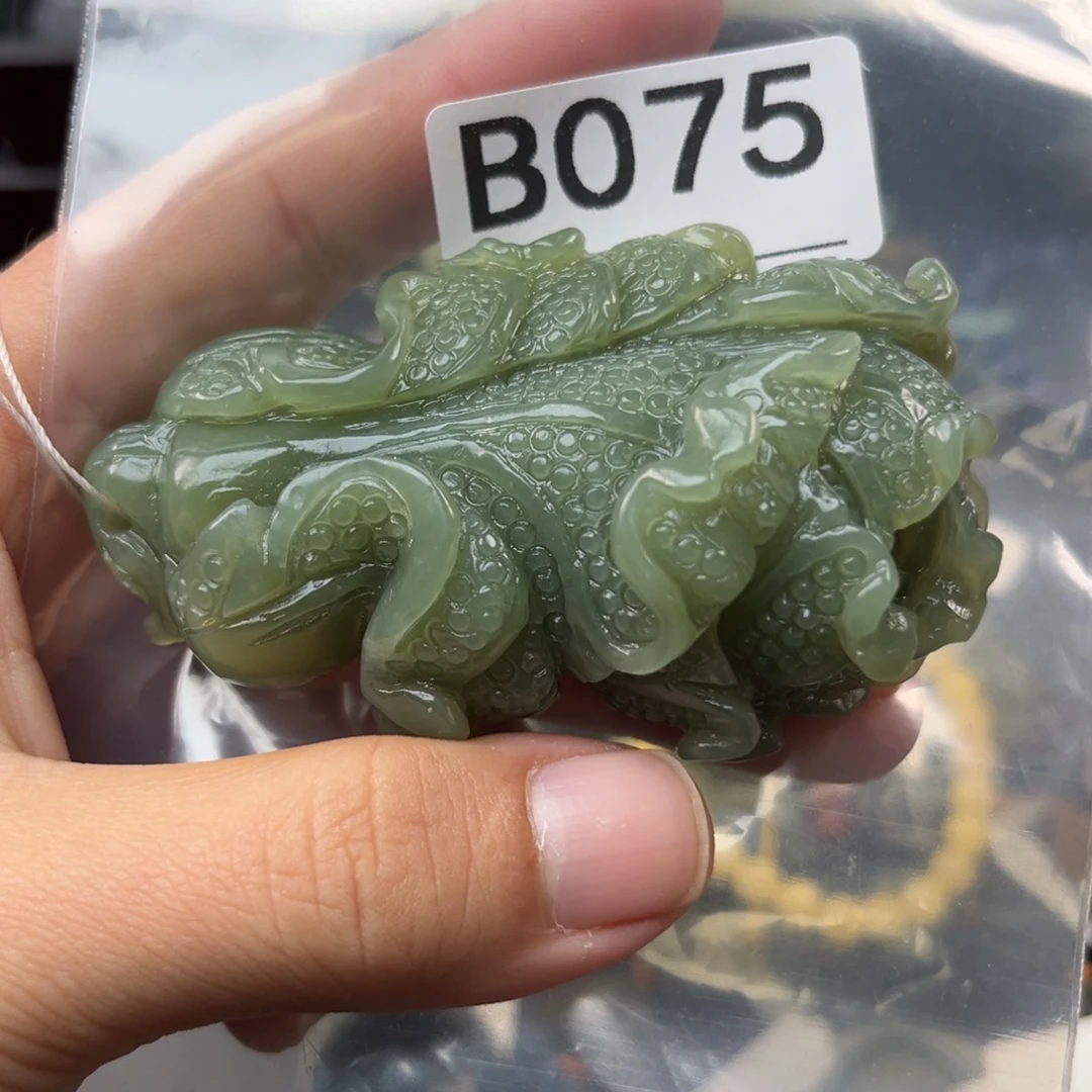 和田玉未镶嵌珠宝奇石