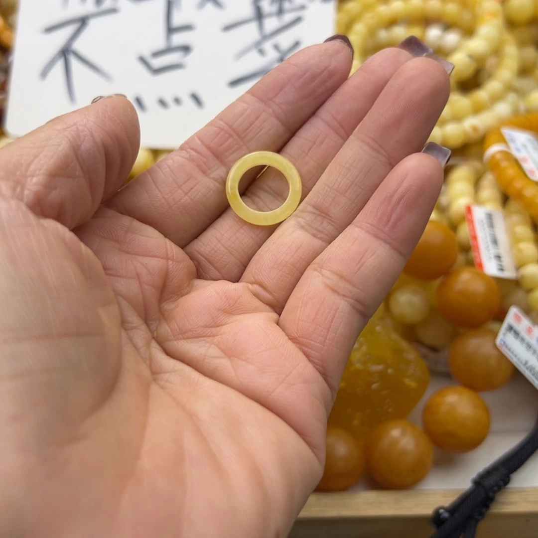 琥珀珠宝奇石未镶嵌