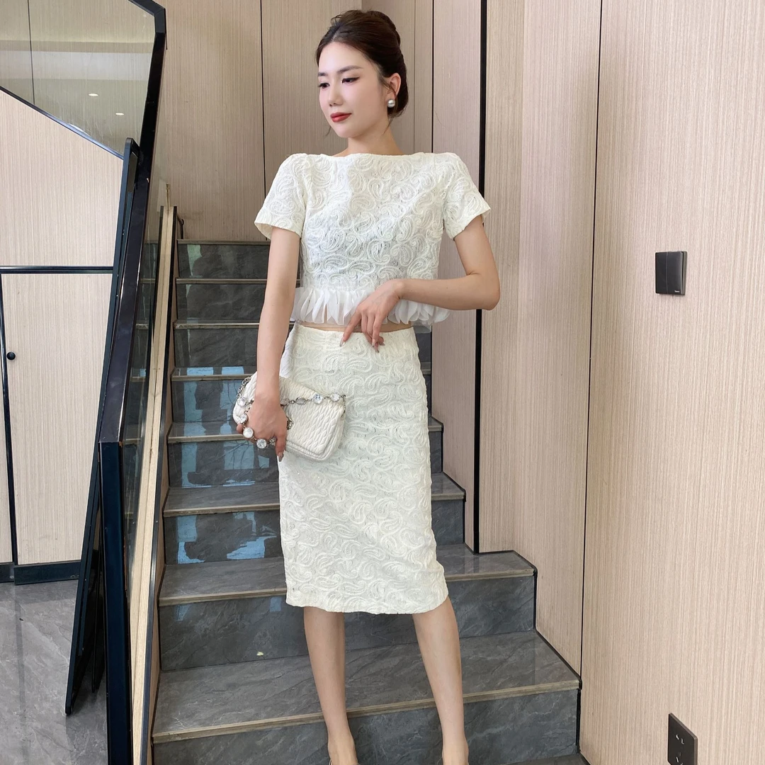 【俊英】2025夏季新款法式时尚气质蕾丝上衣性感包臀长裙套装两件套