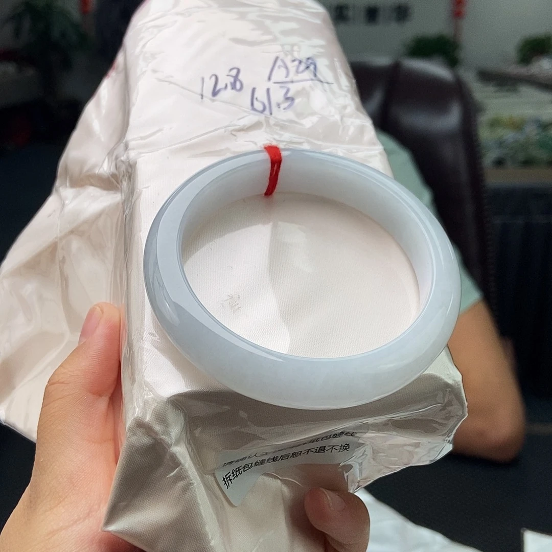 未镶嵌手镯翡翠拍一发一