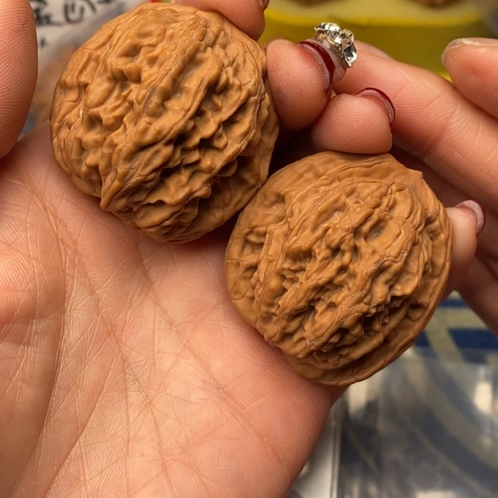 桃核吊坠虎头40全品