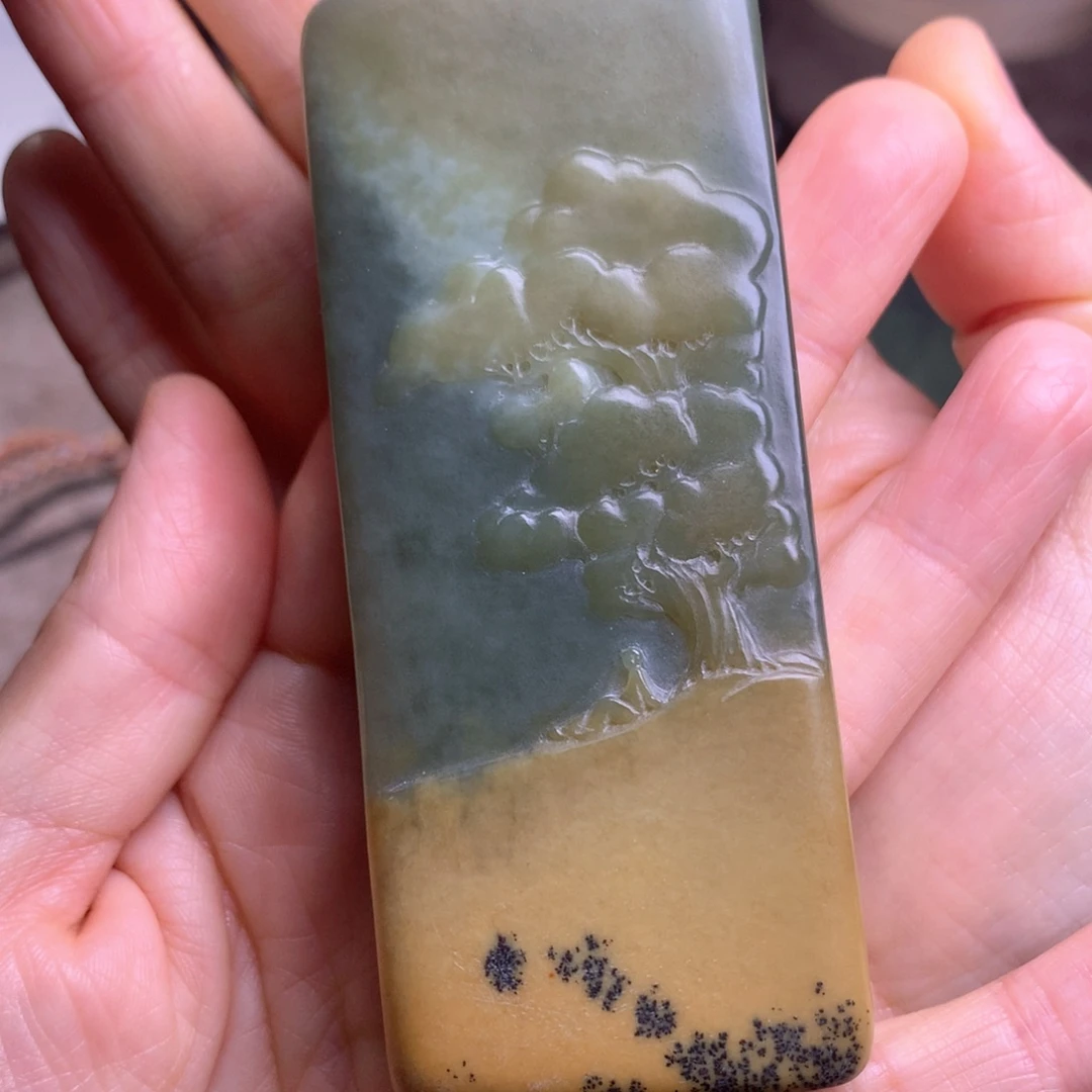 南***者岫岩河磨玉（透闪石质玉）未镶嵌把件