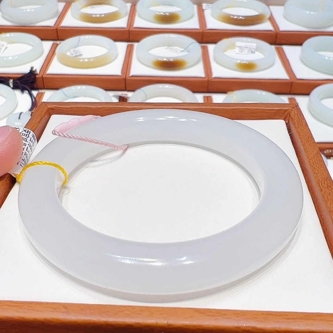 和田玉未镶嵌手镯白月光