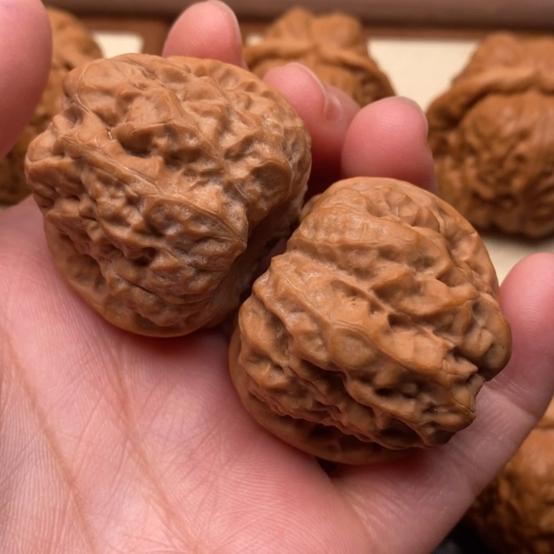 【闪购商品】把件文玩核桃M****勤边38左右