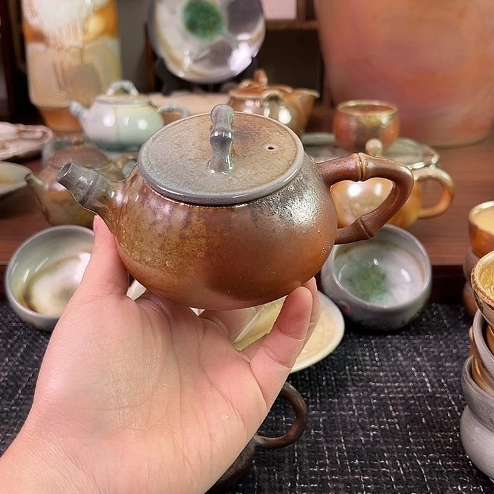柴烧中白泥石瓢壶