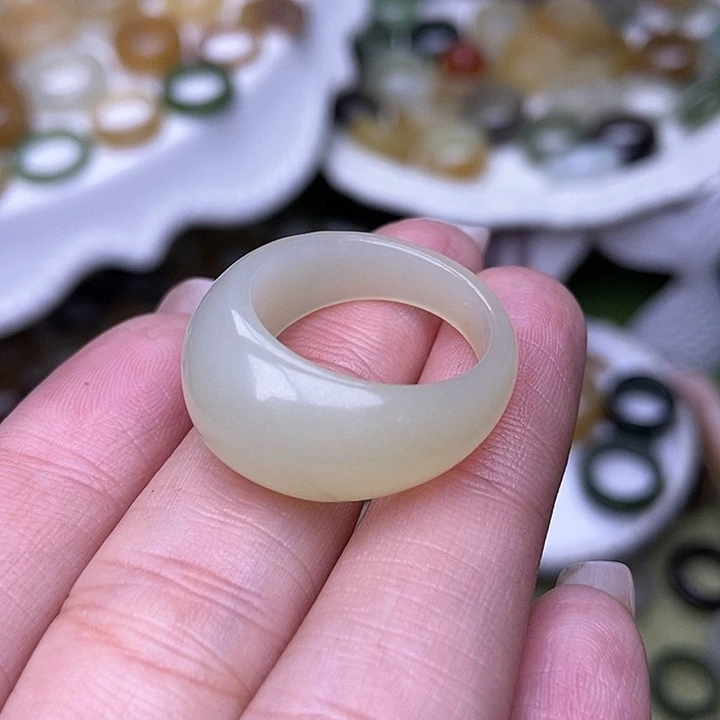 未镶嵌戒指和田玉19.1奶黄包