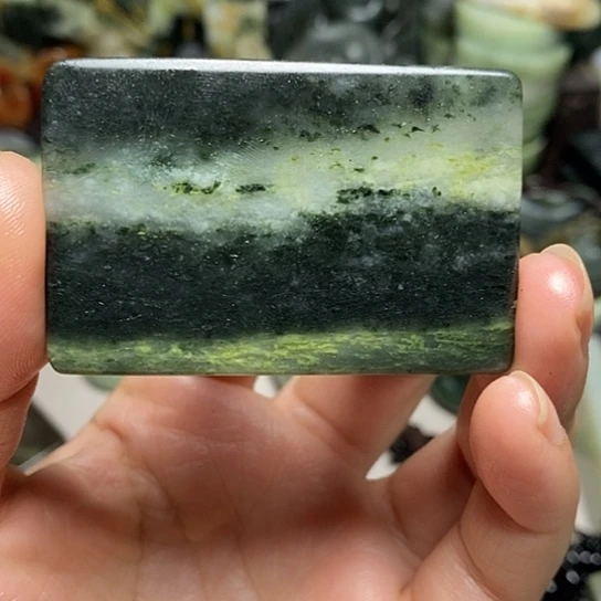 独山玉未镶嵌珠宝半成品