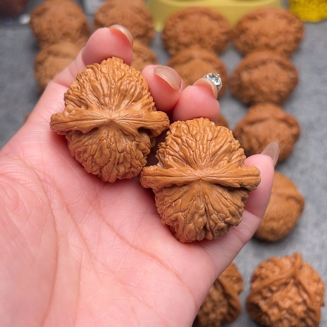 把件文玩核桃精品特价白狮子39