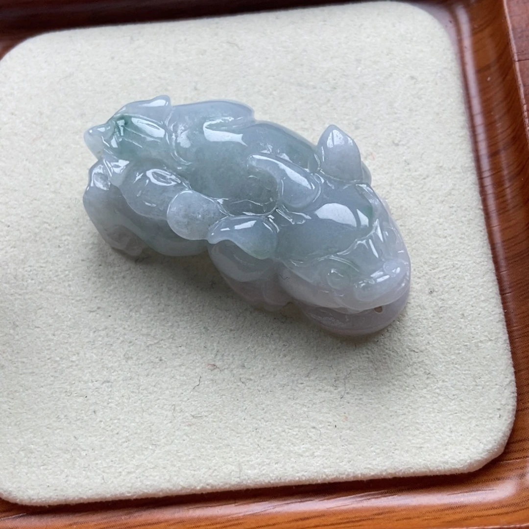 翡翠未镶嵌颈饰如意貔貅吊坠