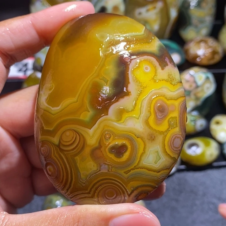 未镶嵌玛瑙/玉髓珠宝奇石