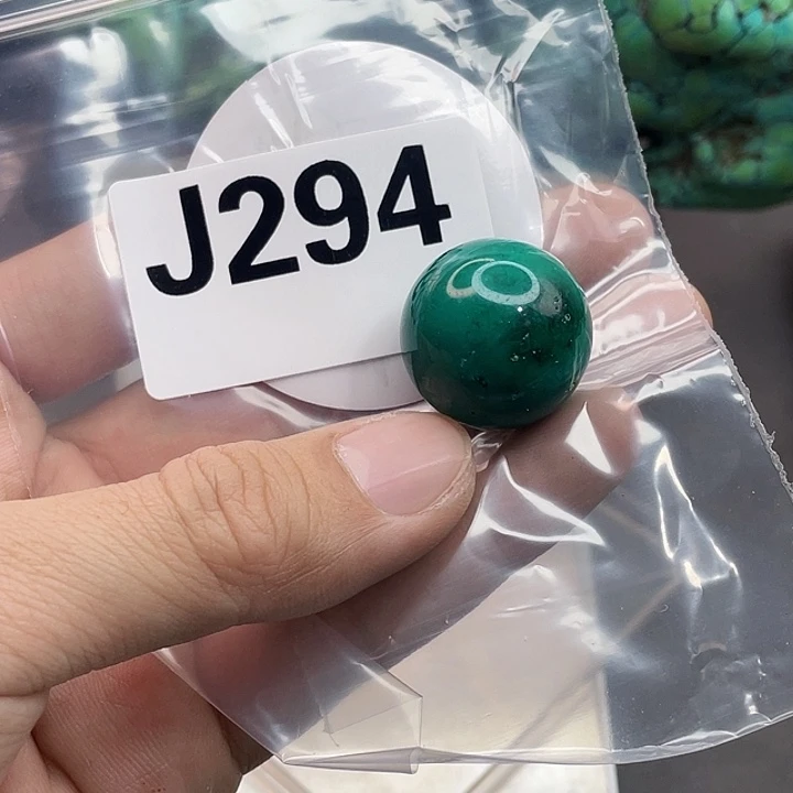 湖北十堰原矿绿小松