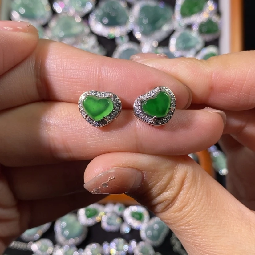 【闪购商品】翡翠颈饰未镶嵌天然