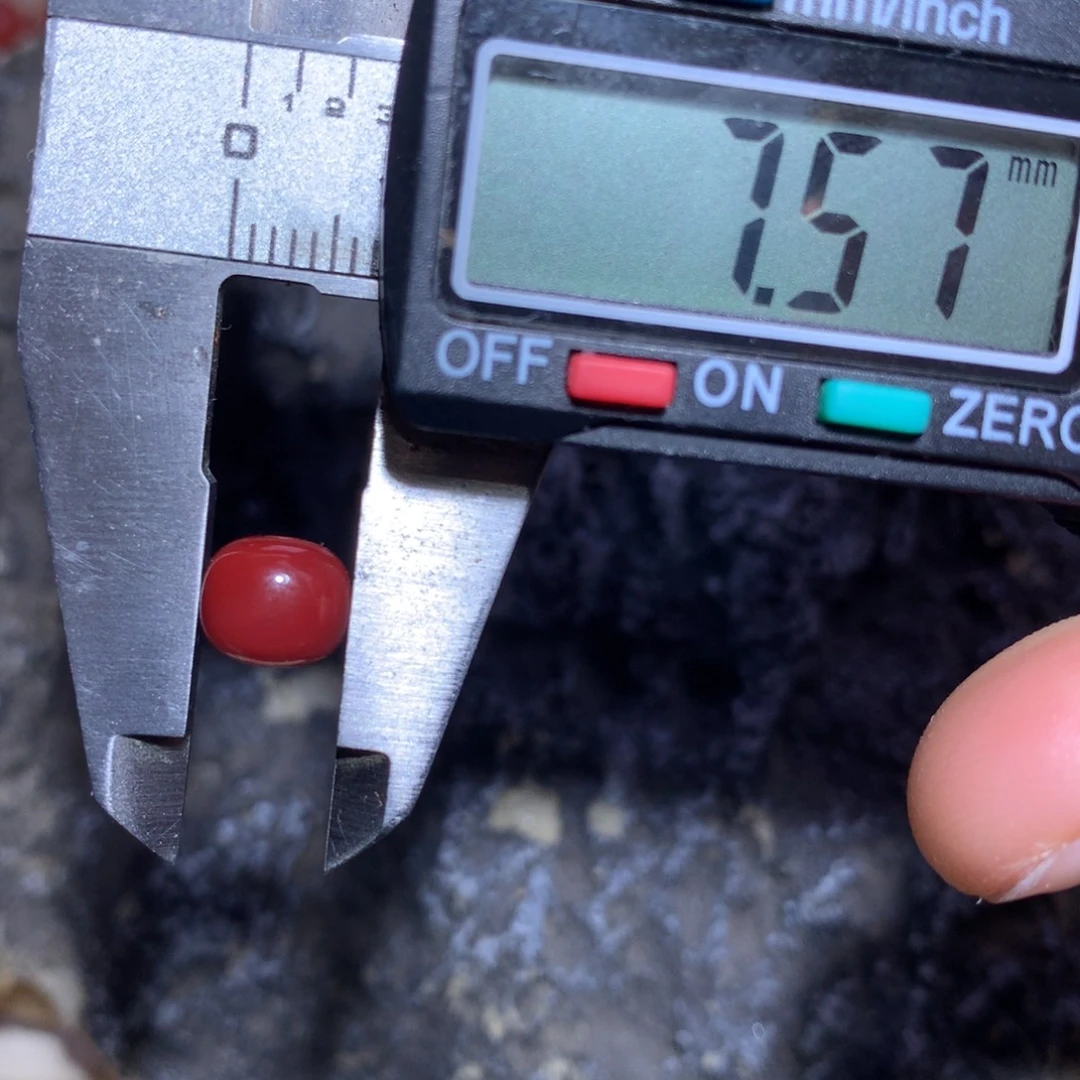 南红玛瑙未镶嵌肉牛血老型7.5×6.5微微纹