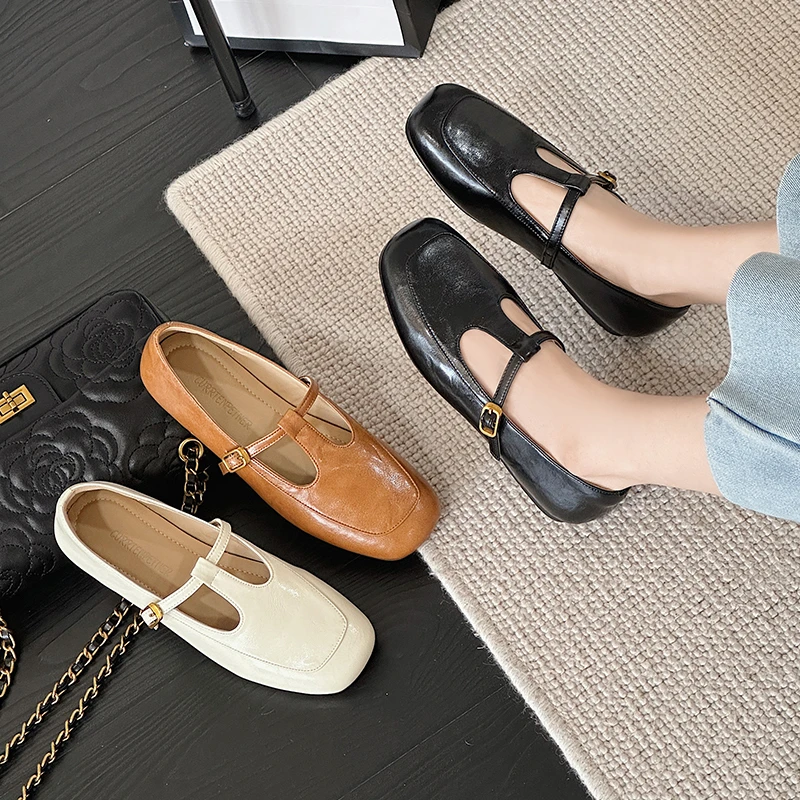 潮流伴侣英伦风小皮鞋女2025春夏新款平底单鞋百搭一扣字带乐福鞋