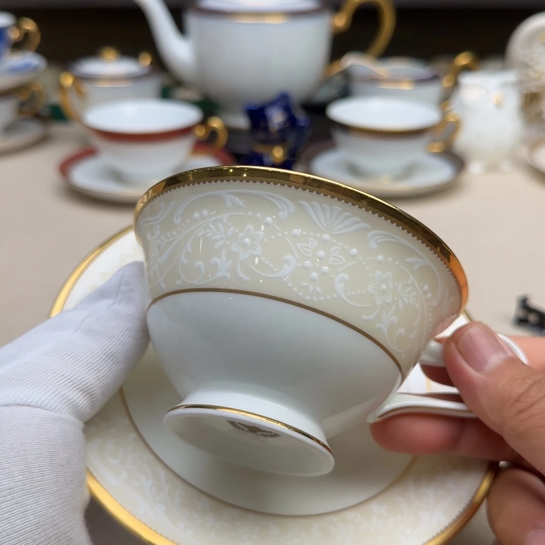瓷片新号开播 点点关注