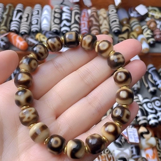 未镶嵌颈饰玛瑙/玉髓感**千