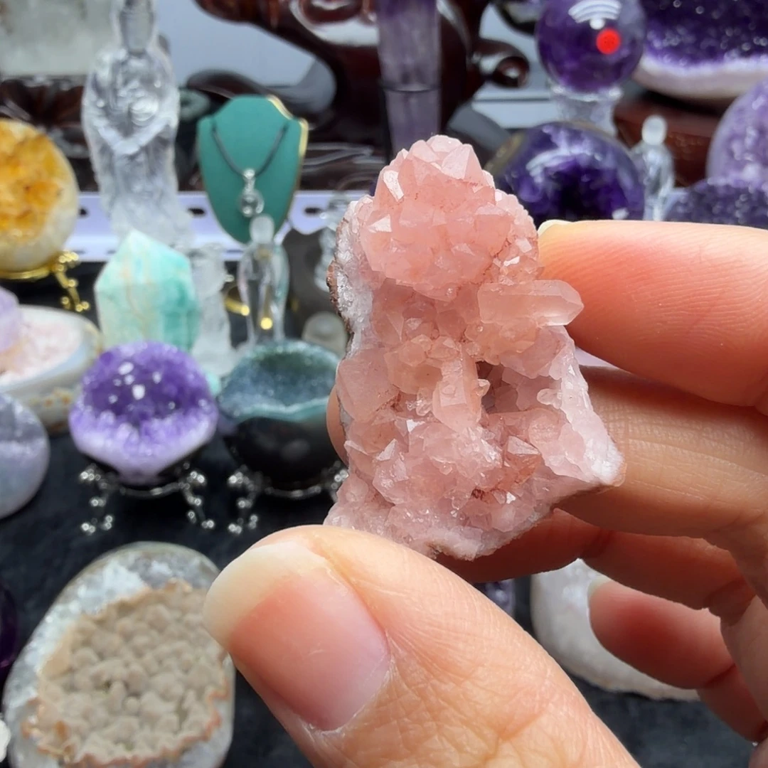 水晶摆件未镶嵌粉水晶