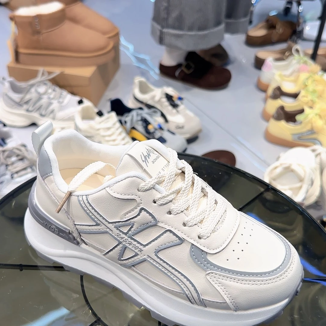 板鞋538灰色36码一双