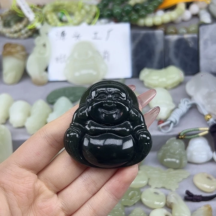 颈饰未镶嵌和田玉