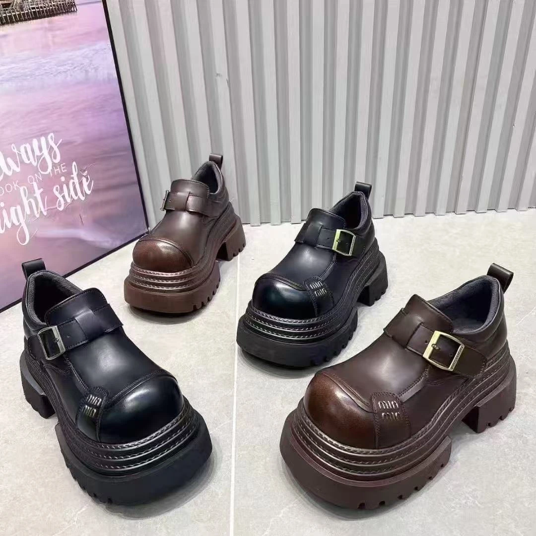 2025 新款厚底 英伦风圆头 百搭卡扣乐福女鞋  时尚大气火爆款