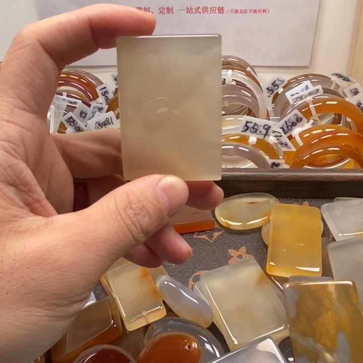 龙***康玛瑙/玉髓未镶嵌戒指