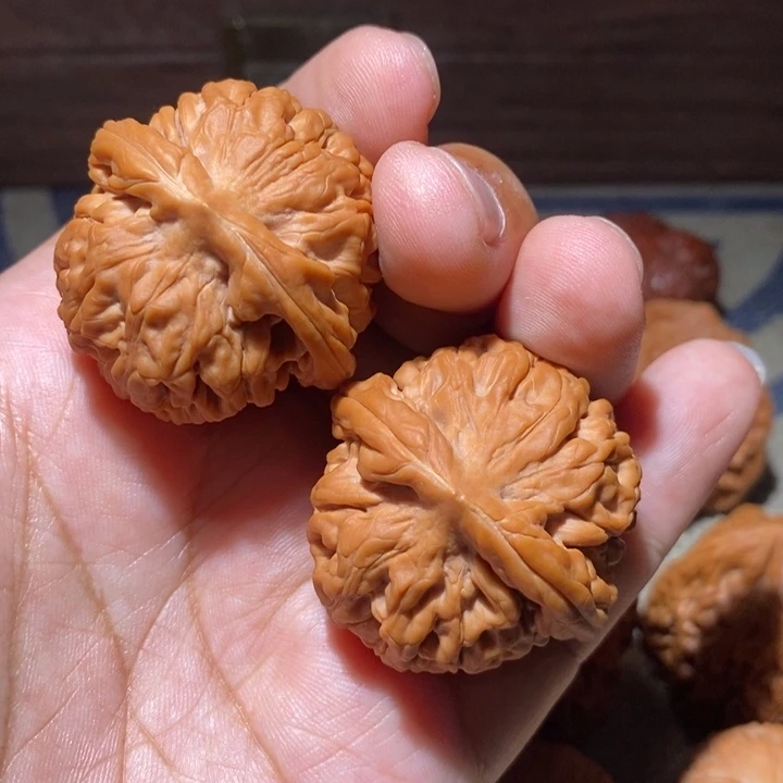 大***哥文玩核桃把件核桃