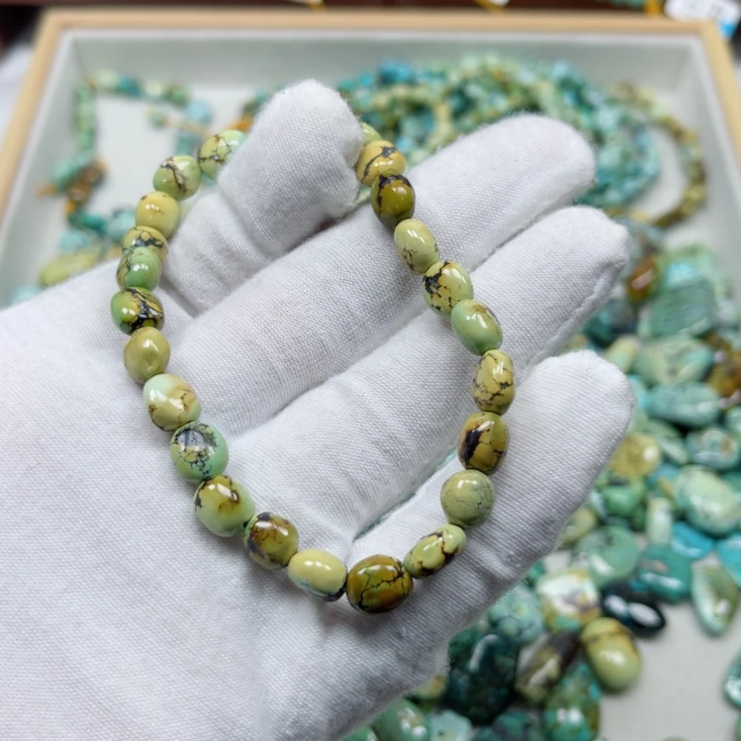 绿松石未镶嵌挂件