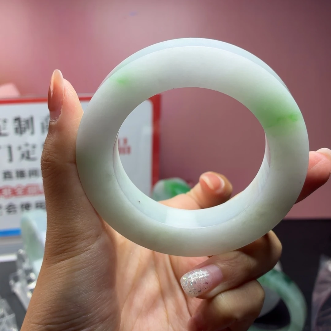 未镶嵌多样性定制手镯定制翡翠