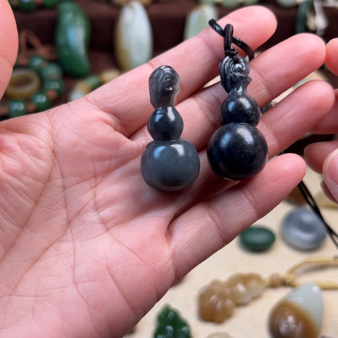 和田玉未镶嵌颈饰多样性 拍啥发啥