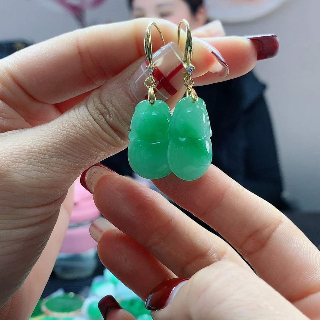 【闪购商品】石英质玉耳坠未镶嵌多样性发货